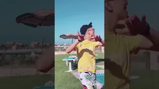 تيك توك حمو الطيخا على البحر على مهرجان اجري يلا واقلع شبشبك حمو الطيخا جاي بيندبك 