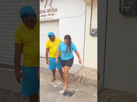 Pegando o chinelo errado #viralvideo #shorts