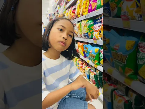 Naura Beli Snack Kukuruyuk #shorts