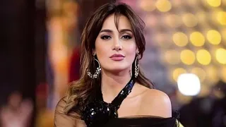 قلعت البنطلون والمستور انكشف حلا شيحة بعد تركها الحجاب بظهور مثير غير متوقع والجمهور ازاى تعملى كده دندنها