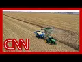 Download Lagu US farmers warn of breaking point as harvest meets trade war