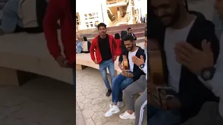 شاب يبدع في جامعه حلوان اغنيه يالي نسيت الغرام حرفياا الجامعه كلها بترقص 