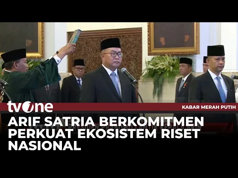 Qizlar yigitlarning jim bolishini tomosha qiling