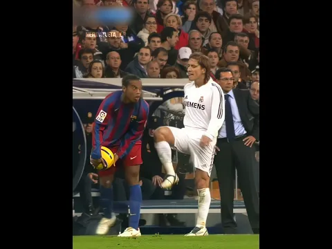 Ronaldinho was applauded at El Clásico 2005 ☠️🇧🇷