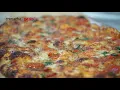 Download Lagu Come fare una (buona) pizza “rianata”. La lezione del maestro fornaio Martinez