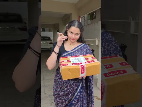 Jay Got A Diwali Gift From His Officeβ¦ But WHATβS Inside This Box?! π±ππͺ #diwali #gift #unboxing #yt
