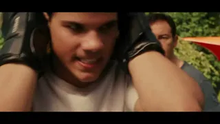abduction movie fight scene drunk and training with his father