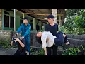Download Lagu Ngoc heeft Ly Tieu Hely met succes gered - het kleine meisje heeft al haar herinneringen terug.