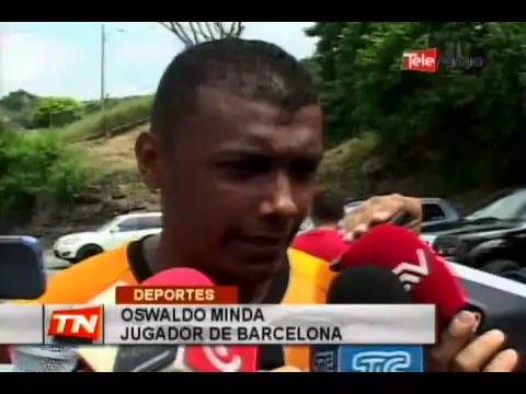 Barcelona entrenó a puerta cerrada