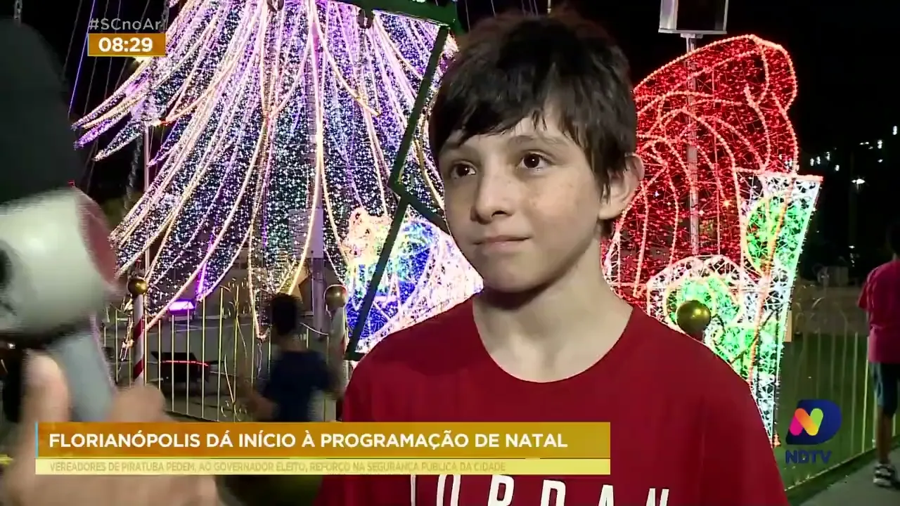 Confira a primeira noite da programa especial de Natal em Florianópolis e que segue até o dia 23