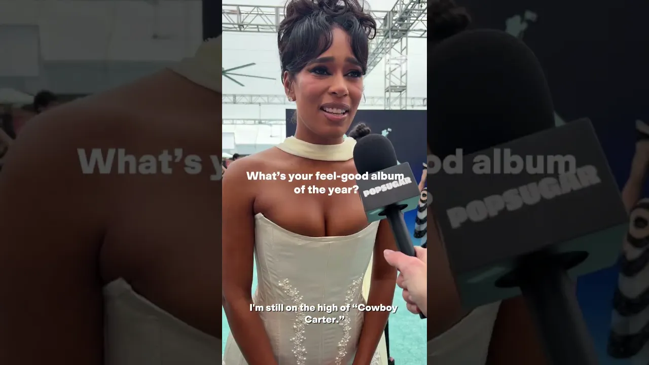 Mia Calabrese at the VMAs