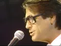 Download Lagu Brian Wilson singing God Only Knows and I Sleep Alone at the National Academy of Songwriters (1989)