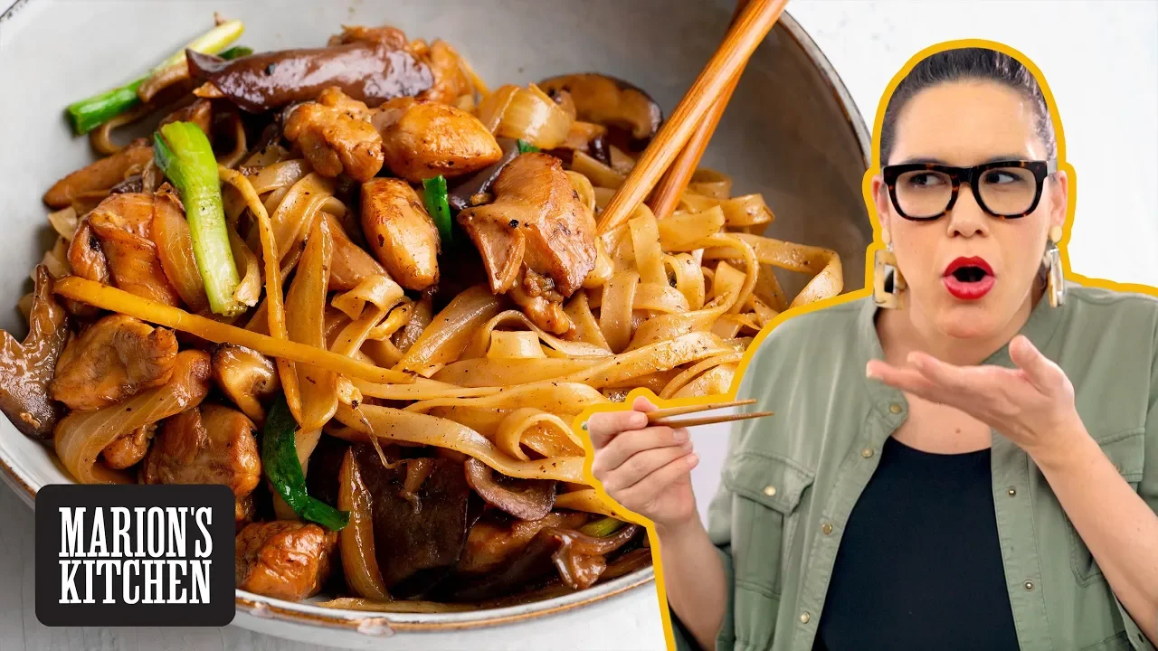 In this video i will share with you this simple and delicious chicken noodle stir fry recipe. Ingred. 