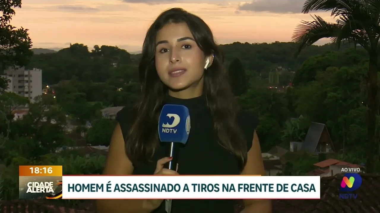 Homem é morto a tiros em frente de casa em São Francisco do Sul