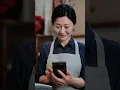 我替火鍋老店炒了15年鍋底，靠祖傳手藝養活整間店！老闆娘卻拿6800元的免費冰粉和酥肉跟我斤斤計較！我沒有爭辯，直接把錢轉過去，帶著自己的手藝離開！🔥
