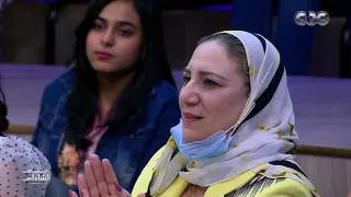بطلة ذوي القدرات الخاصة فاجئتنا بإحساسها في أغنية  أعرف منين  مع منى الشاذلي دندنها
