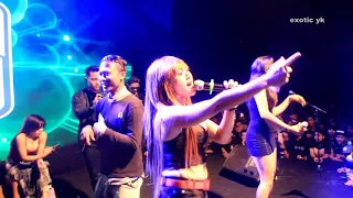 joget xena xenita ft nirma chocolate indah pada waktunya