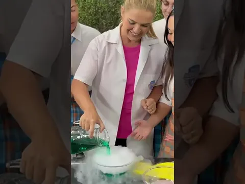 FIZEMOS UM EXPERIMENTO CIENTÍFICO!