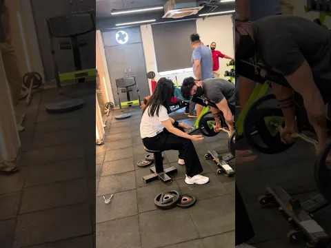 Biceps workout 💪 Hard filling 🤟 #love #youtubeshorts #whowillbemylifepartnerta