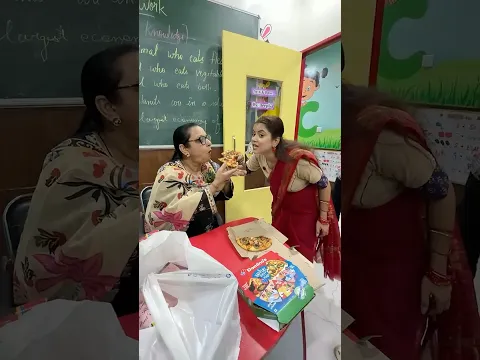 Aj shoot par sejal or mne ki pizza party 🎉 #shorts #sejalgabashorts #minivlog