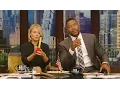 Kelly Ripa Says 5 5 Inches Is Too Small For A Phone What s Trending Now