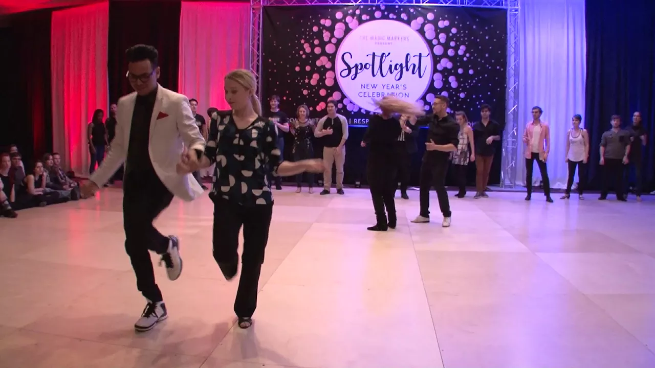 Spotlight New Years 2017 2018 Swing 16 Round 1