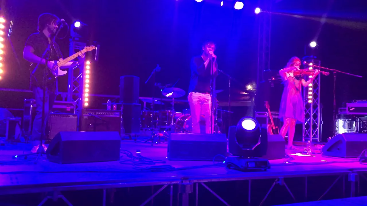 Roddy Woomble - American English - Bellano, Italy 2017