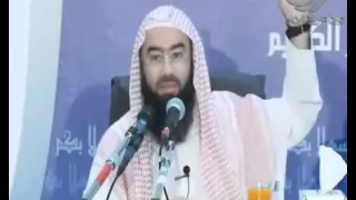 سبب نزول  ياأيها الذين آمنوا لا ترفعوا أصواتكم     مع الشيخ نبيل العوضي دندنها