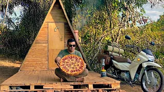 Fiz pizza no acampamento - fui acampar de moto na chuva #asmr
