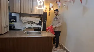  ابو احمد مش عاجبه العجب  ولا ترويقه رمضان ولا رجب  دندنها
