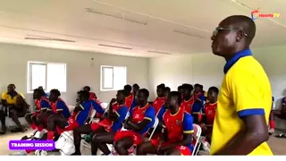 YOU ARE WATCHING COUNTRY SPORTS ON KUMASI104 1FM HOST EMMANUEL OWUSU 