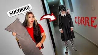 VIREI A WANDINHA MALVADA PARA ASSUSTAR A LARISSA DE MADRUGADA!!
