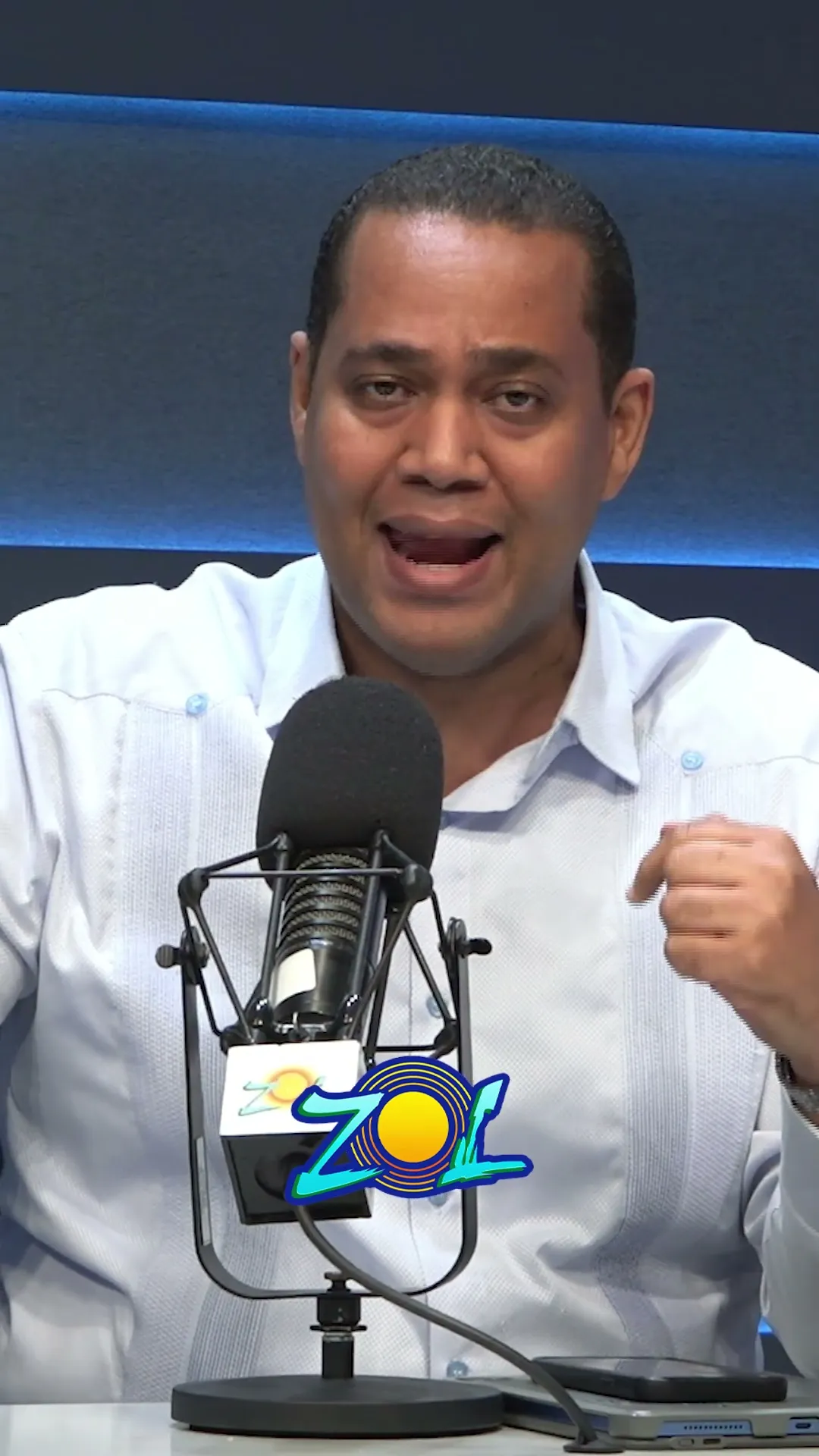 NEGOCIO CON LADRONES