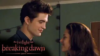 the first 5 minutes of the twilight saga breaking dawn part 1