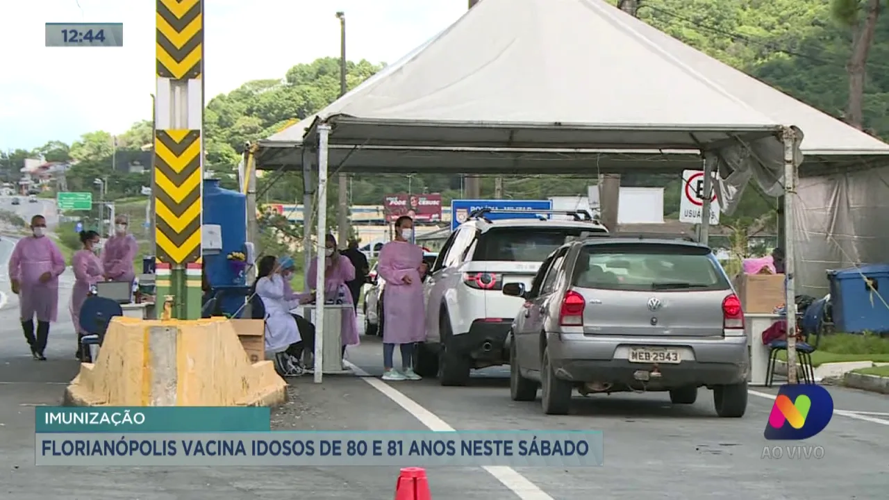 Florianópolis vacina idosos de 80 e 81 anos neste sábado