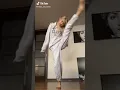 Download Lagu Rosé's WAP dance challenge 210404 [TikTok]