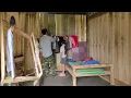 Download Lagu Thu was happy to move her belongings into her new house with her uncle.
