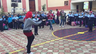 تمارين الزومبا فى طابور الصباح بالمدرسة اليونانية الحديثة ببورسعيد 