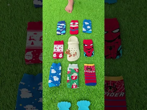 Which Christmas socks suit her? 🖐️😲🦶 Cute white toe-post sandals 🐾👟🦵  #viral #shorts #trendingvideos