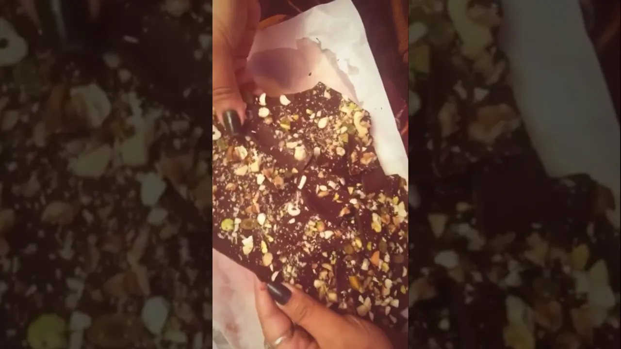 Dry Fruit Chocolate Bark. #shorts