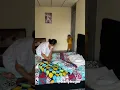 Download Lagu niño le ATOZA LA NALGA A LA MADRE CON UN CINTO DE VESTIR - broma sale mal con el papá (NIÑO LLORA)
