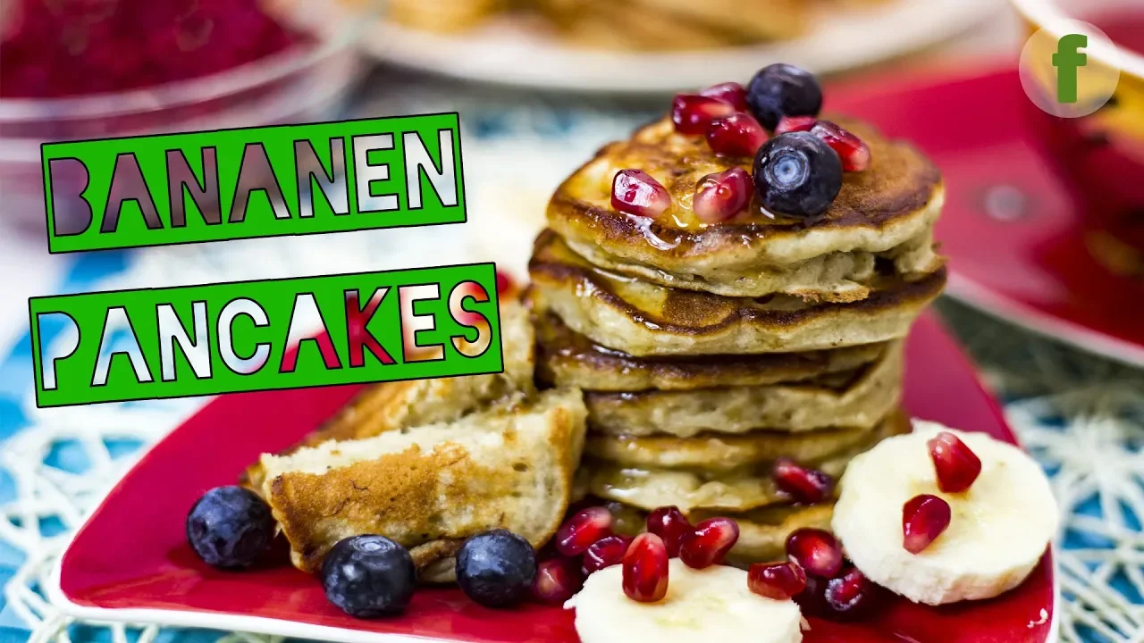 Japanese Street Food - IMAGAWAYAKI CAKE Stuffed Pancakes Tokyo Japan. 