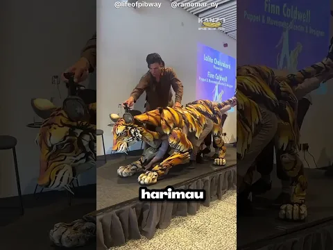 Tiga Guru Ini Membuat Harimau Palsu yang Terlihat Sangat Nyata!