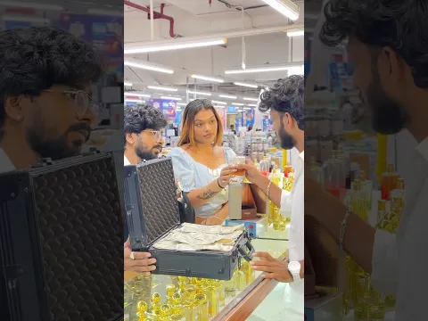 SHE BET ALL HER CASH! 💴😱WAIT FOR THE END🔥#trending #shorts #catchysmells #itmaaz #money #perfume
