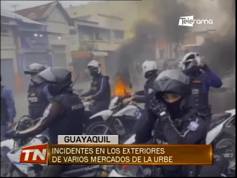 Incidentes en los exteriores de varios mercados de la urbe