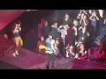 Justin Bieber feat. Drake - Right Here & The Motto - Live