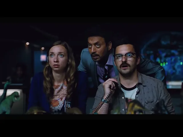 Jurassic World | Clip 'Owen scappa'