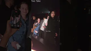 هشام جمال يدعم زوجته ليلي احمد زاهر ويحتضن مني زاهر بعرض مسلسل ولد بنت شايب 