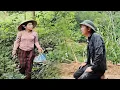 Download Lagu The helpless policeman searched for his mute wife in the rain.