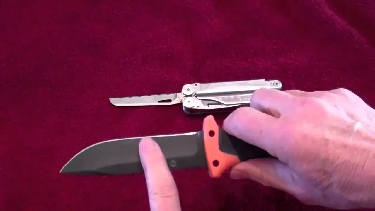 Survival knives: Five things to avoid when choosing a survival/hunting knife